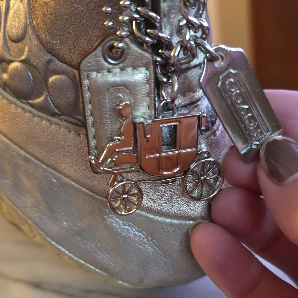 Coach Hobo 2008 Metallic Wave Patchwork Bag!  💕 - Picture 5 of 17